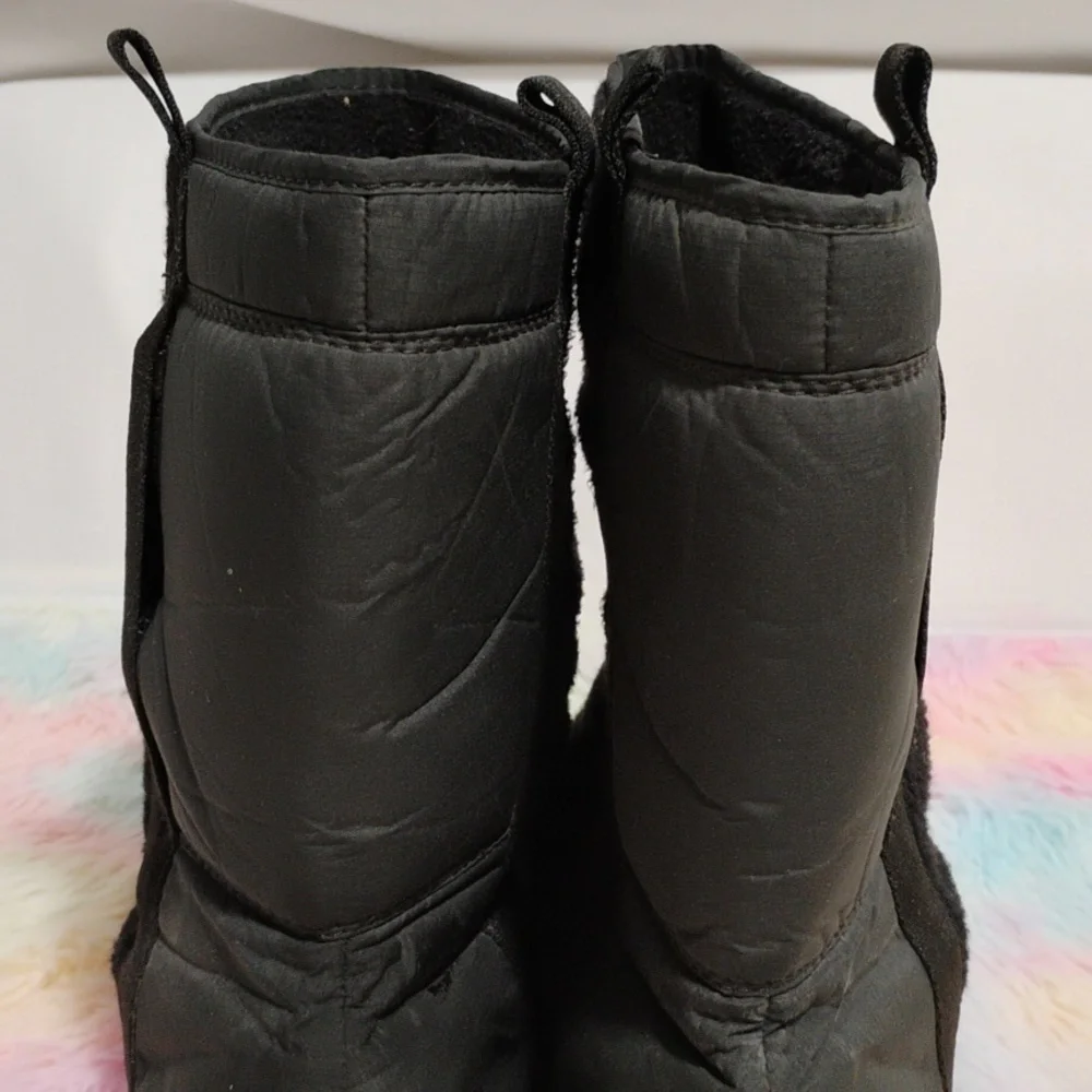 (D-56) The North Face Women's Winter Boots Sz.9 Gently Worn